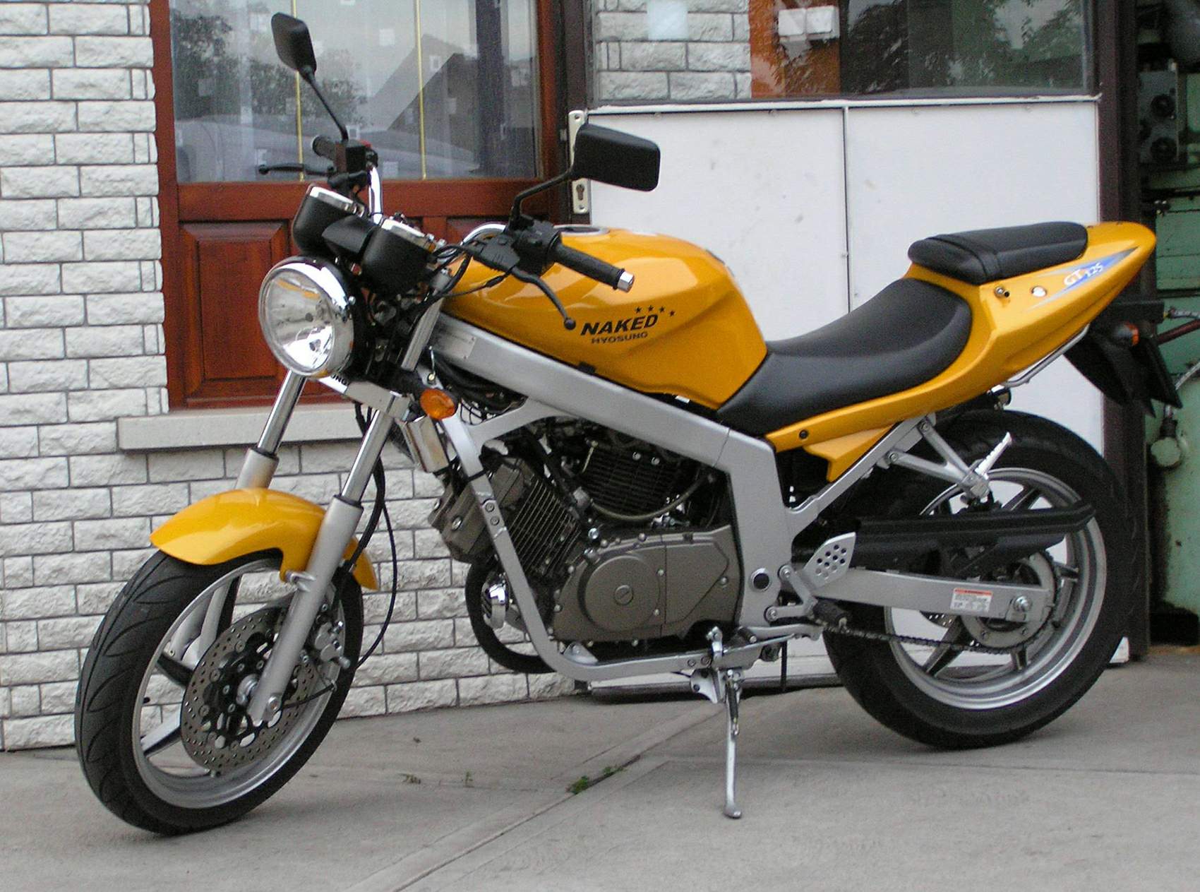 Hyosung GT 125 Comet